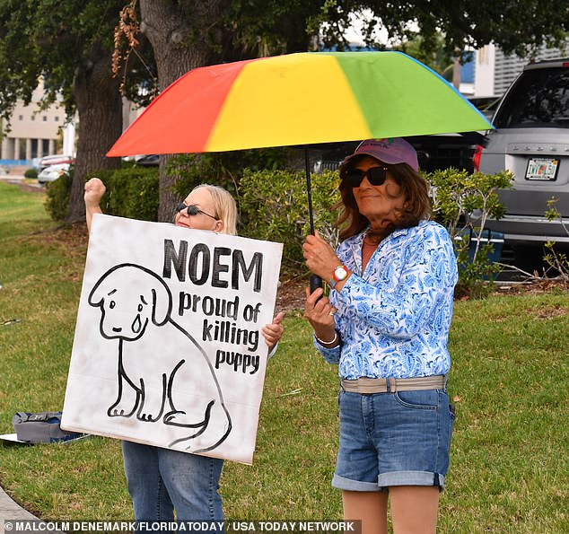 Protesters appear to criticize Kristi Noem at Republican event