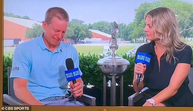 Golf has been mourning for a few weeks over the tragic death of one of its players. In the photo, Peter Malnati talks to Amanda Balionis after playing with Murray a few days earlier.