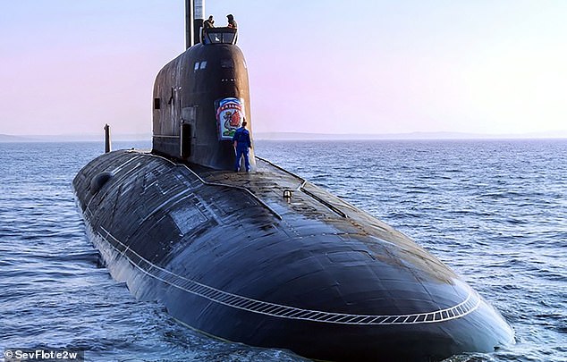 The Russian submarine Kazan Yasen-M, part of the Northern Fleet, passed near the US coast