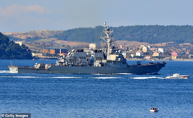 US Navy warship "USS Donald Cook" It was one of three American destroyers sent to follow the Russian ships.