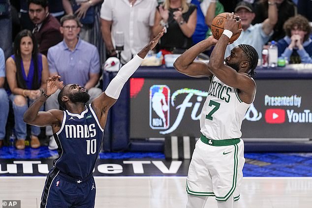 After scoring just six points in the first half, Jaylen Brown (7) dropped 30 in the game.