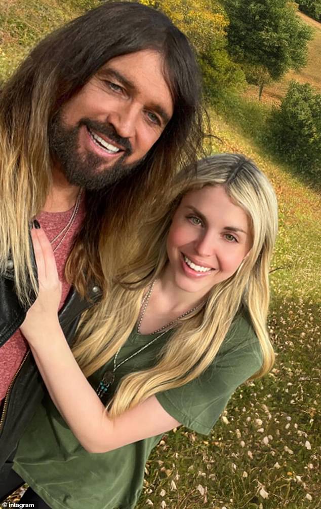 Firerose had posted a similar message on Instagram a year ago to celebrate his seventh year of sobriety. On this occasion, her then fiancé Billy Ray had commented below the publication: 