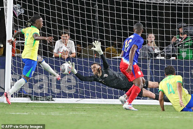 1718253934 452 Christian Pulisic fires in a free kick as the USA seal