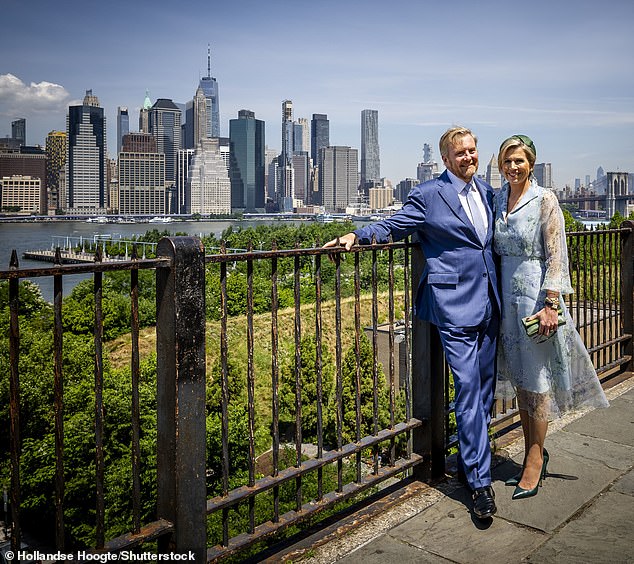 The couple was also seen posing against the iconic backdrop of the Hudson River and the stunning New York skyline.