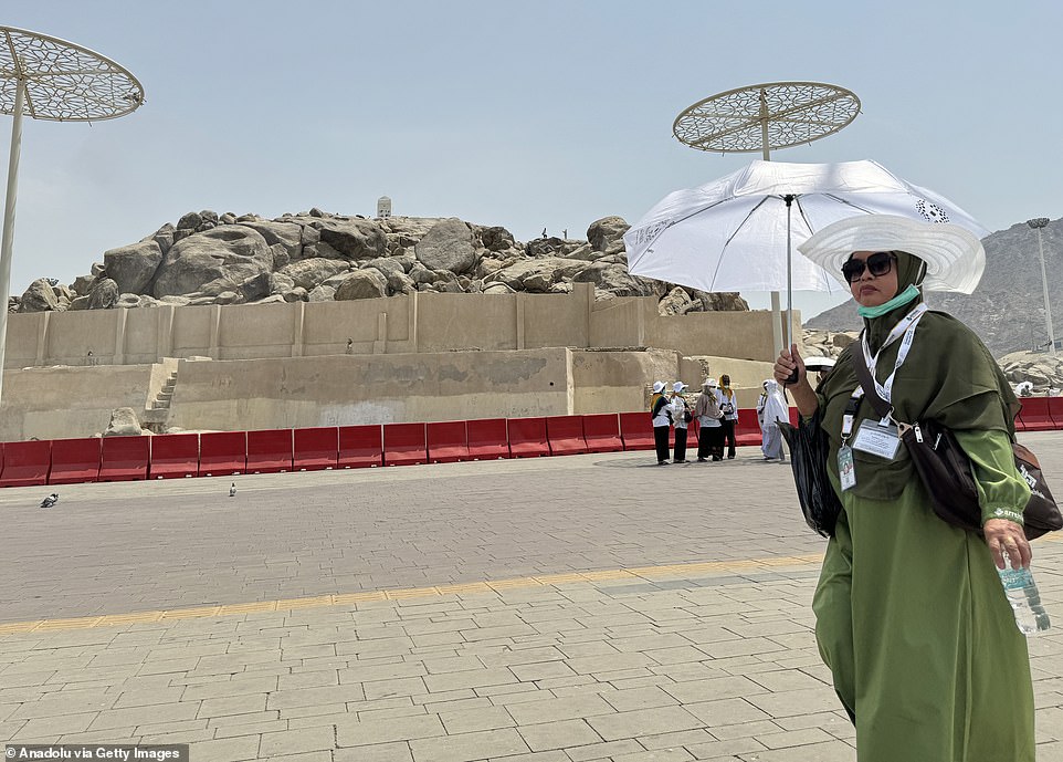 Muslims from all over the world visit Jabal ar-Rahmah (Mount of Mercy), located about 20 kilometers southwest of Mecca.