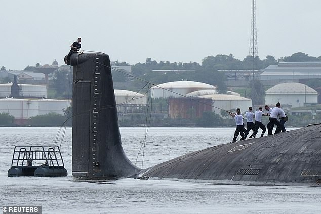 The fleet, made up of a frigate, a nuclear-powered submarine, a tanker and a rescue tug, crossed into the Bay of Havana after exercises in the Atlantic Ocean