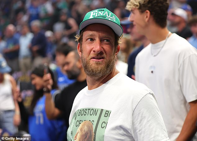 Portnoy sits courtside at the American Airlines Center before Friday night's Game 4