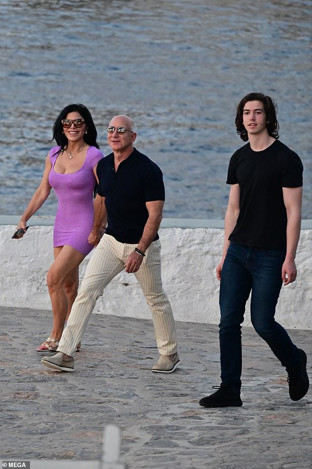 Sanchez, who got engaged to the Amazon founder in May 2023, paired the short, flirty dress with a pair of studded Valentino beige sandals and a pink pedicure.