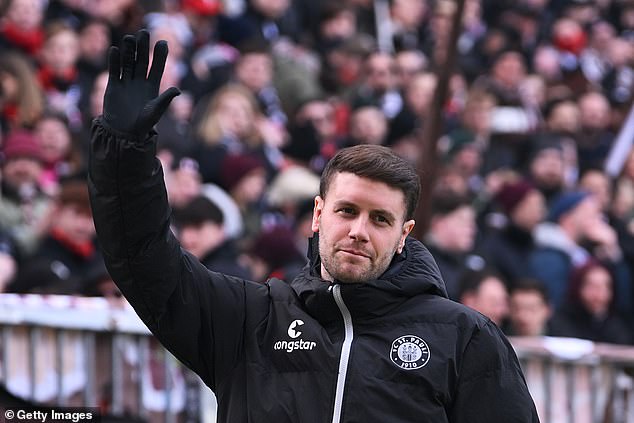 The 31-year-old St Pauli coach is emerging as the main candidate to succeed Roberto De Zerbi at the Amex