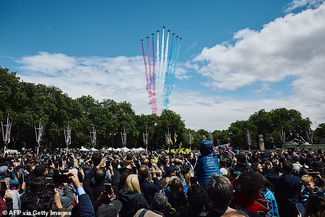 Thousands of people looked up during the six-and-a-half-minute display.