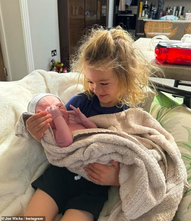 1718646554 798 Joe Wicks wife Rosie gives birth to her fourth child