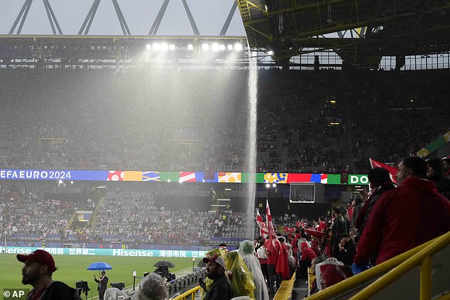 1718726656 266 Turkey vs Georgia goes ahead despite chaotic scenes in Dortmund