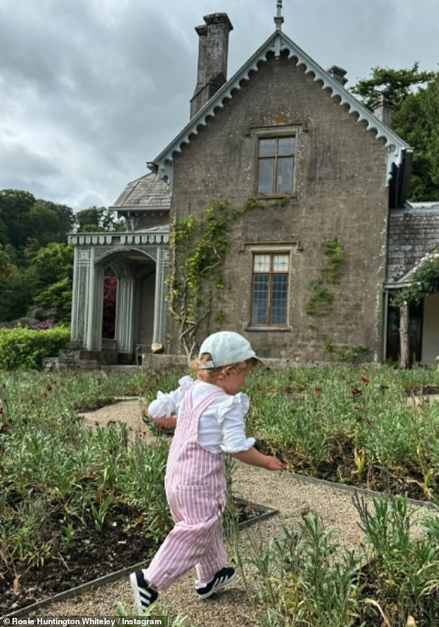 Meanwhile, action star Jason and his daughter explored the sumptuous gardens and made the most of the fantastic weather.