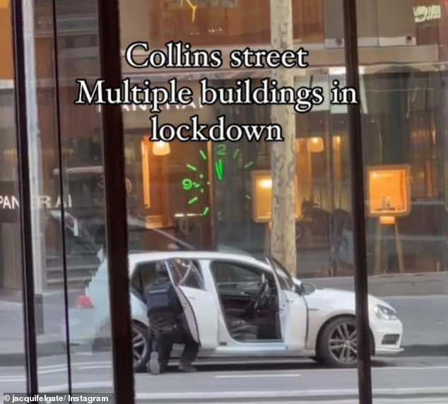 Heavily armed police seen in Melbourne's CBD