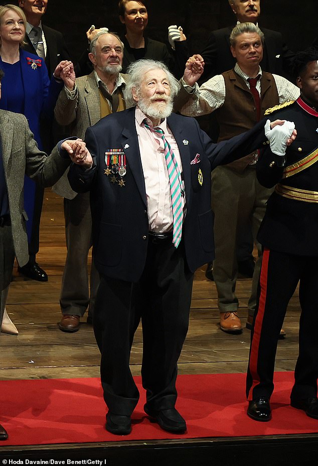 Sir Ian McKellen bows before the curtain during the Player Kings press night presentation