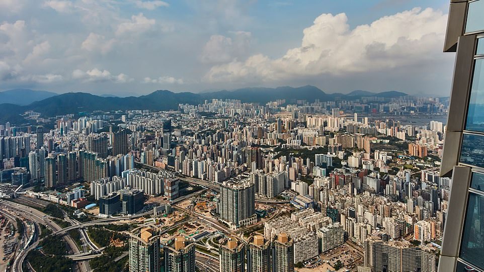 Rooms at the Ritz-Carlton Hong Kong are priced at £377 ($480) per night.