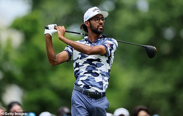 The duo started alongside Akshay Bhati, who finished tied for fifth at 18 under par.