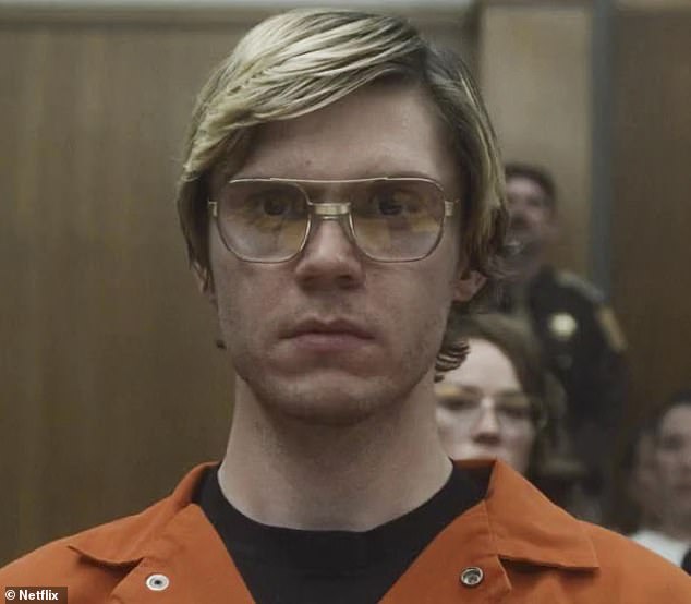 In 2022, Ryan Murphy and Ian Brennan released their poorly reviewed Netflix crime thriller, Dahmer ¿Monster: The Jeffrey Dahmer Story, starring Evan Peters.