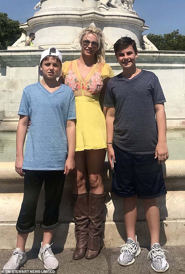 A well-connected family member told DailyMail.com exclusively that Britney and her teenage children are 