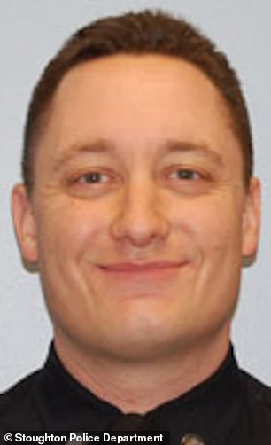 Officer William Farwell, a former police officer, is Matthew Farwell's twin.