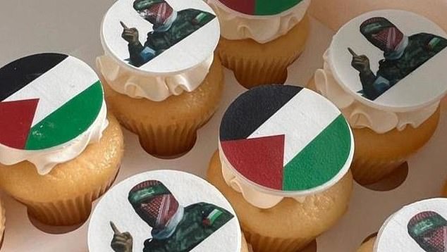 Fufu's Oven Bakery, based in the western Sydney suburb of Auburn, also baked Hamas-themed cupcakes for the boy's celebration.