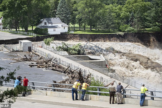 Barnes admitted, while his house was still standing, that he expected it to collapse, adding: 