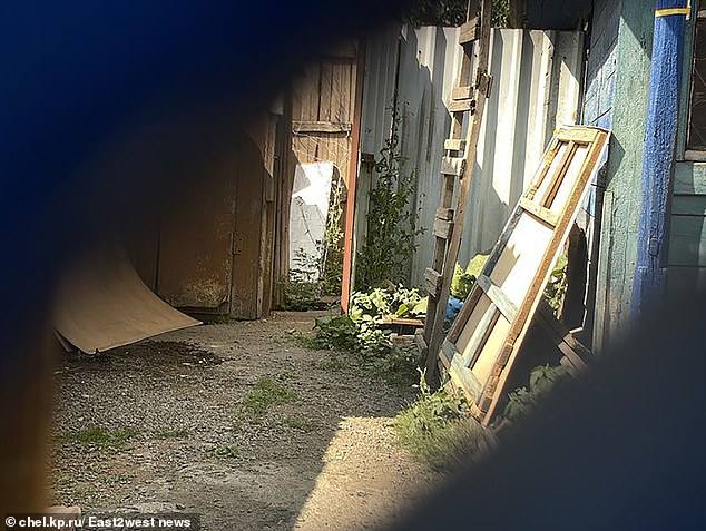 The photo shows the outside area of ​​the property where the women were held captive.