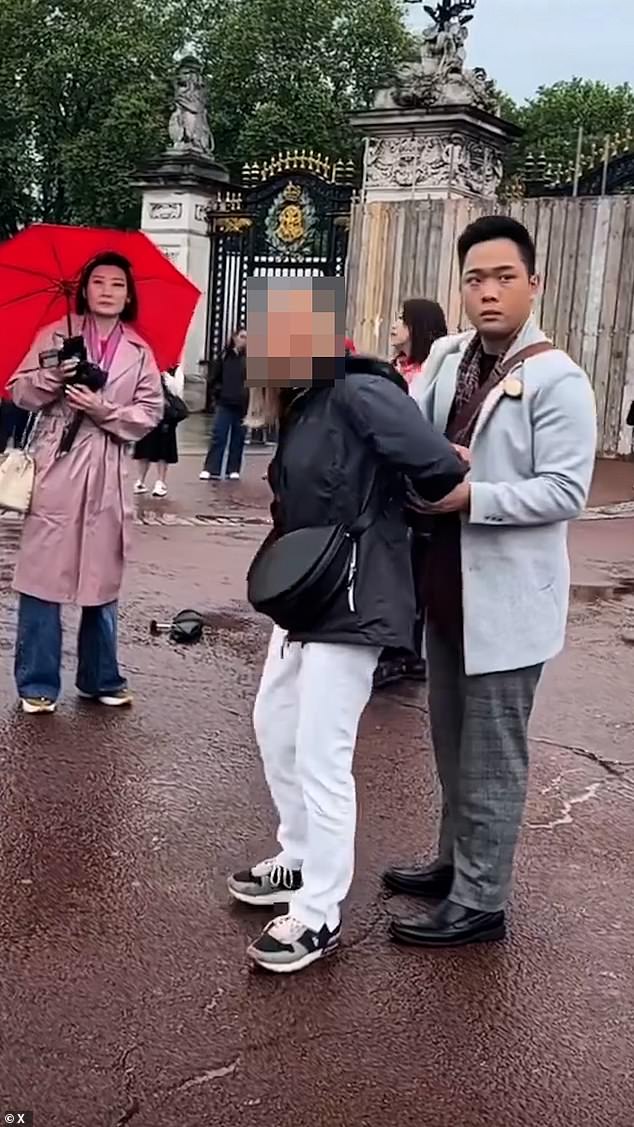 The man threatened to throw the alleged pickpocket to the ground before telling her to 'shut up'