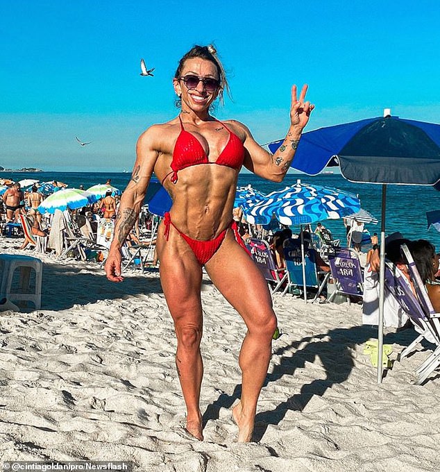 Cintia's fans left touching tributes on her Instagram page, where she shared motivational content