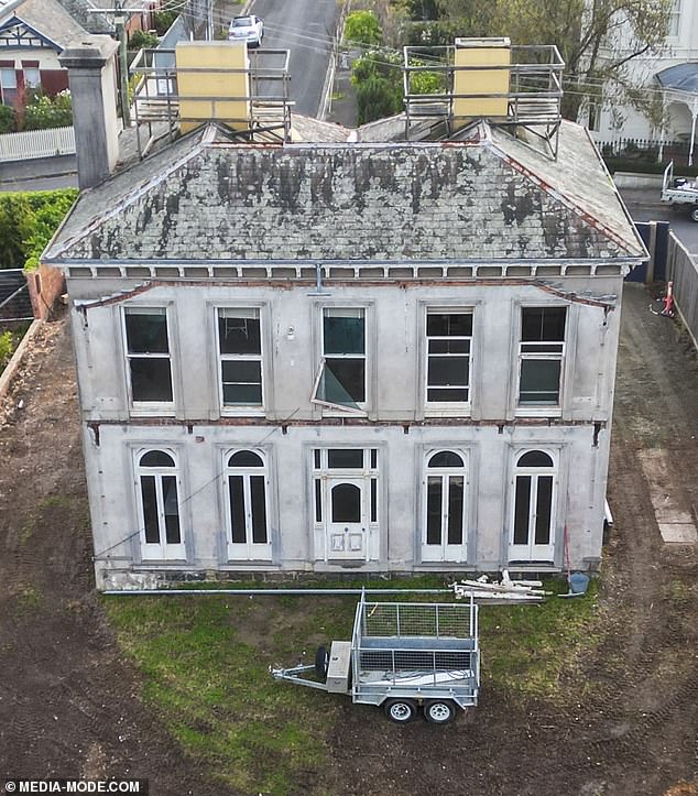 The Channel Nine star and his fiancée Bec Harding are restoring a derelict 150-year-old riverside mansion in Hawthorn, Melbourne.