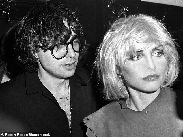 1719686330 76 Blondie star Debbie Harrys perfect response to playful David Bowies