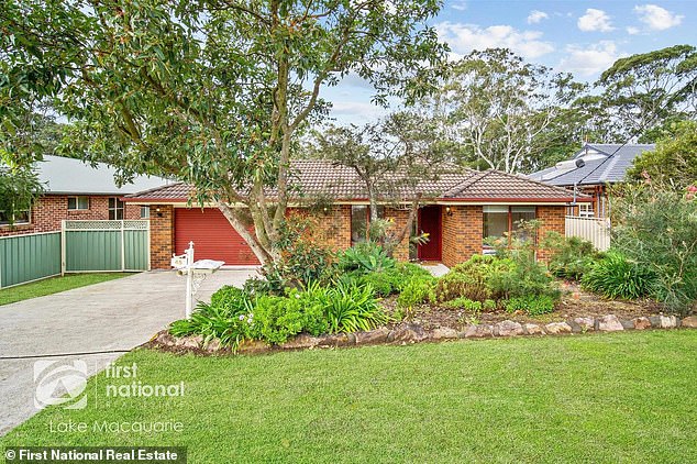 The investment in the Lake Macquarie district is a charming three-bedroom home in Minmi, about 20km from central Newcastle, and is expected to fetch a price between $800,000 and $880,000.