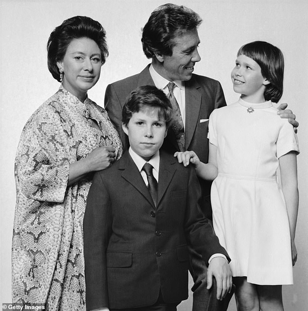 Lady Sarah with her mother Princess Margaret, her father Lord Snowdon and her brother David in 1974