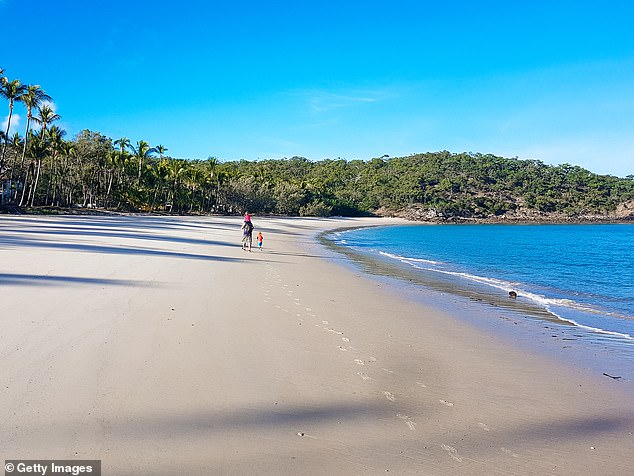 The island was a paradise for tourists, with its ever-popular Contiki Resort. The complex was demolished in 2018 and its lease was terminated by the state government in 2023.