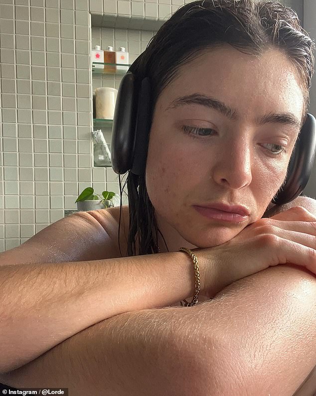 It comes after Lorde attracted attention in February by sharing very intimate photos of herself listening to music in the bathroom.