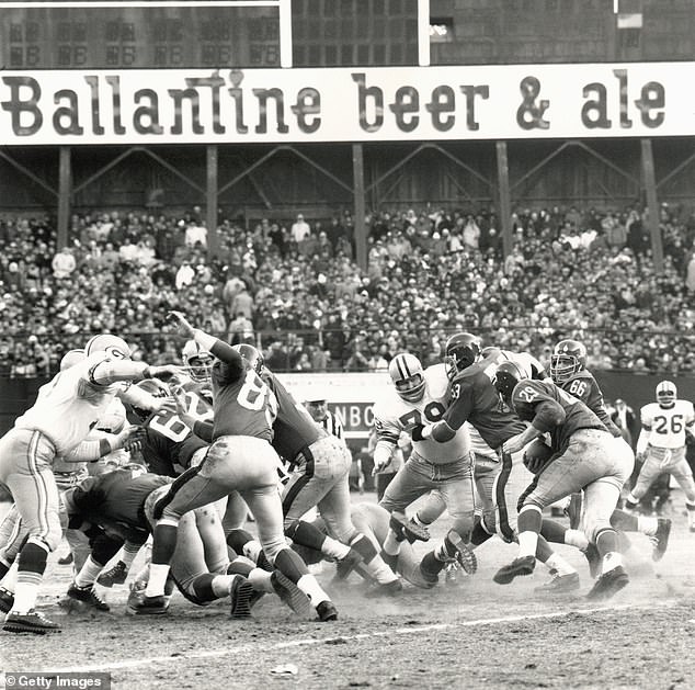 Larson (wearing number 53) was a member of the New York Giants for 13 years and missed three games.