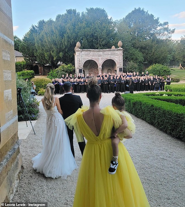 The mother-daughter duo also sported matching hairstyles, as they both had their brunette locks tied up in a high bun.