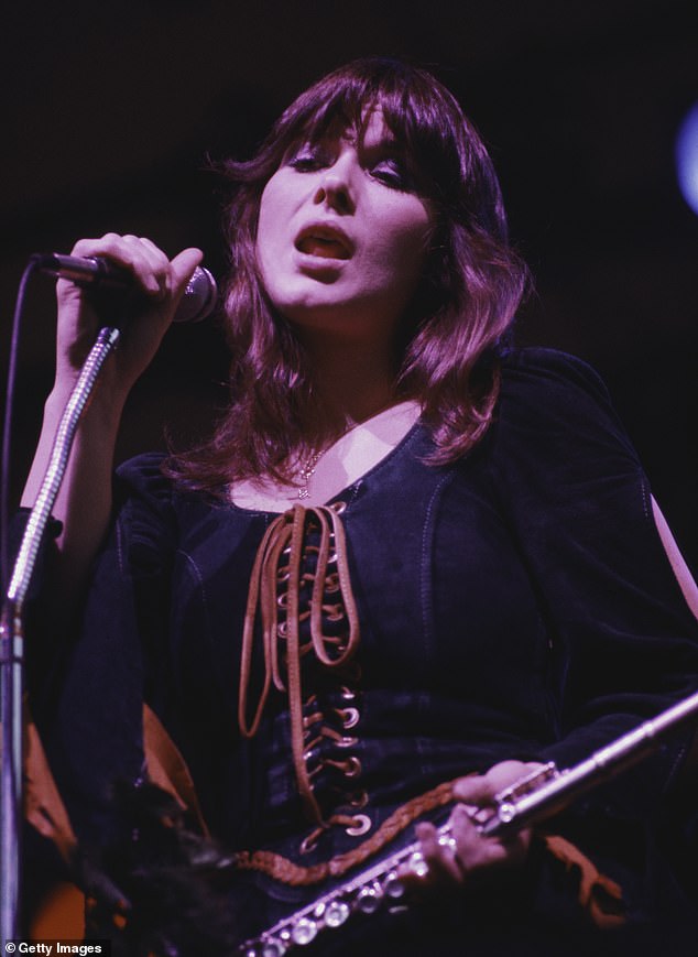 1720025712 484 Ann Wilson fans are sending support and prayers after the