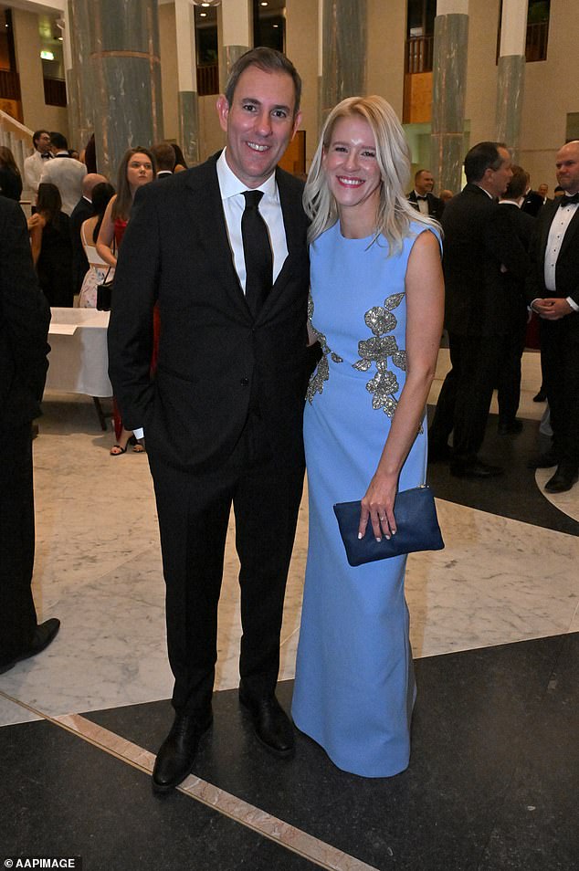 Laura Chalmers made sure all eyes were on her on Wednesday night when she appeared at the Midwinter Ball in Canberra.