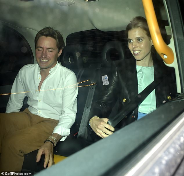 Beatrice and Edo were photographed smiling together in the taxi on the way home after a pleasant and sociable evening.