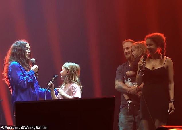 From there, the band began playing the opening notes of Ironic and Onyx began singing the opening verse, all while getting some encouragement from his mother.