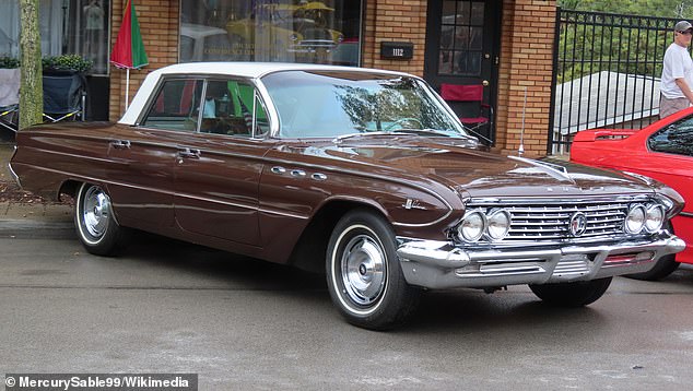 A standard 1961 Buick LeSabre