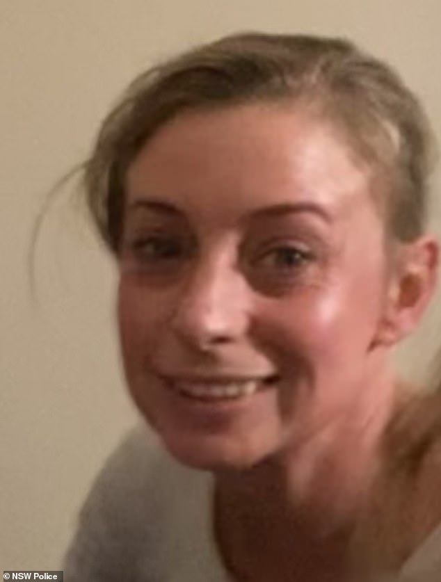 Renee, 42, was last seen leaving her home on the Western Highway in Warrenheip, Ballarat, at 1.25pm ​​on May 30 with her black cat in a carrier.