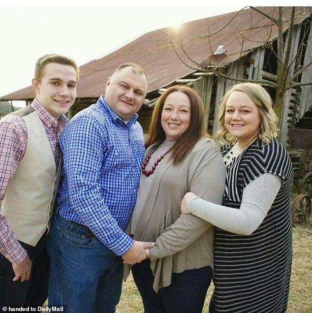 Shannon with her son Josh, his wife Tresa and her stepdaughter Brittany