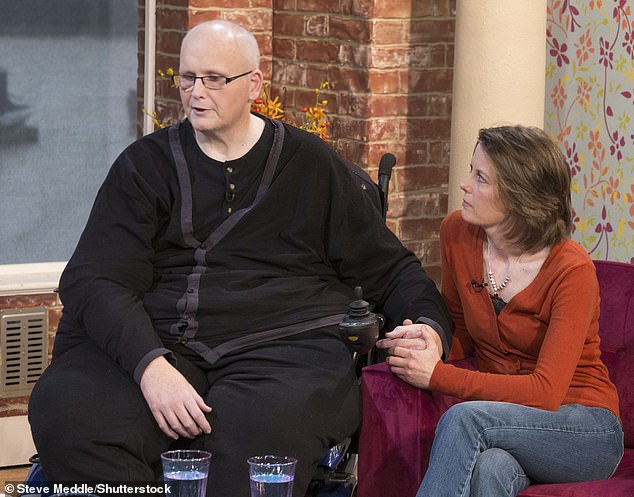 When his relationship with American Rebecca Mountain (right), 13 years his junior, broke down, he returned to the UK from the US and began to put on the pounds again.