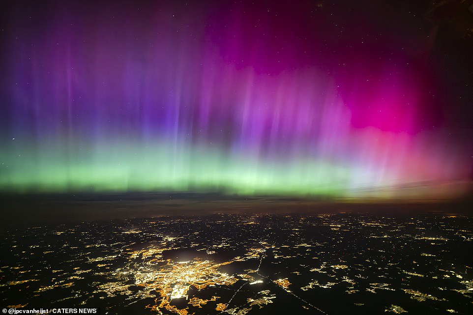 We were blown away by a spectacular aurora captured by Christiaan over Germany