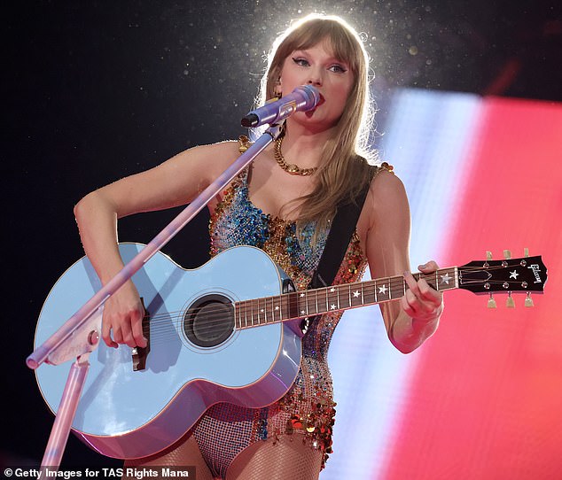 The 84-year-old drummer described Taylor, 34, as a 