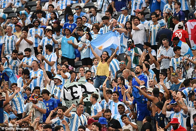 MetLife Stadium in New Jersey was packed with Argentina and Messi fans on Tuesday night