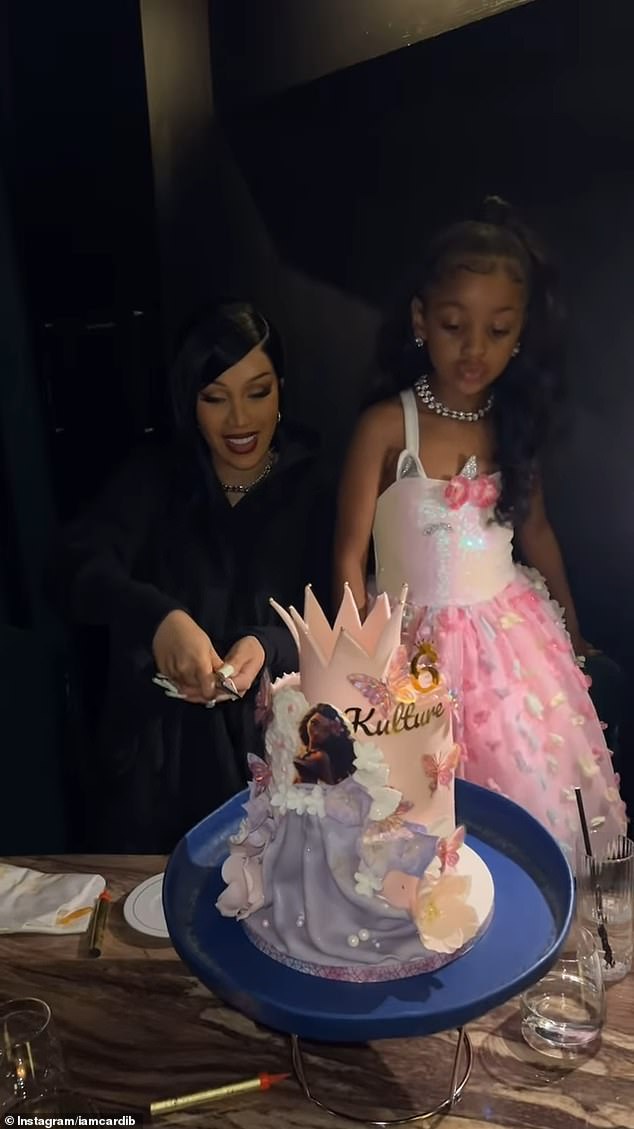 The mother of two captured Kulture and her friends singing Happy Birthday before cutting her daughter's cake.