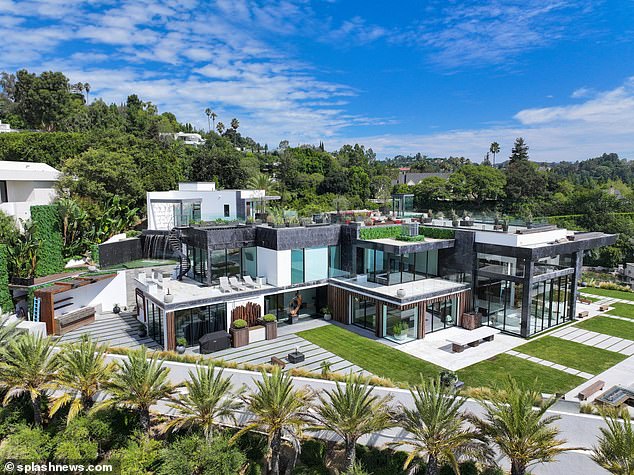 Castro's $47 million Bel Air home features lots of glass and unparalleled views of Los Angeles